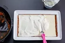 Schritt 6: Schmand als cremige Schicht hinzufügen