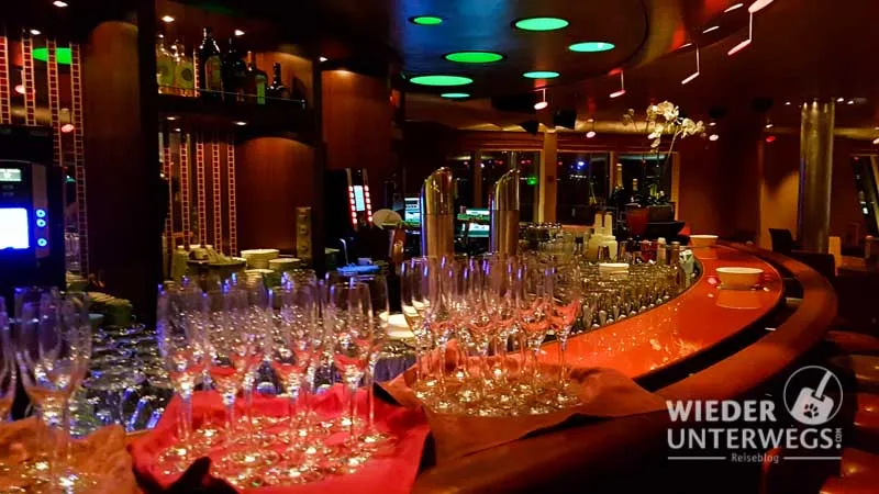 Sekt-Time auf der AROSA