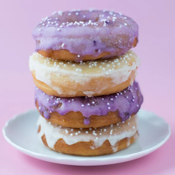 Selbstgemachte vegane Donuts