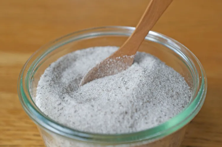 Selbstgemachter Vanillezucker für aromatische Backwaren