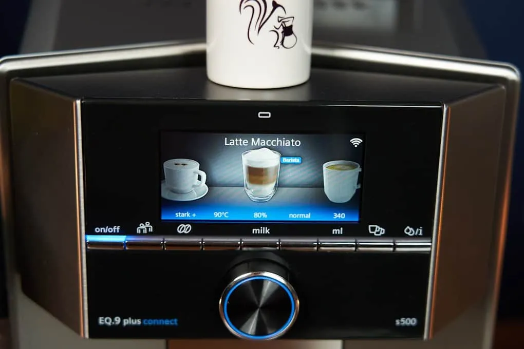 Siemens EQ9 Kaffeevollautomat Display und Bedienung