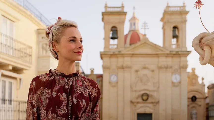 Silvia in Victoria, der Hauptstadt der maltesischen Insel Gozo, die große Kathedrale. 