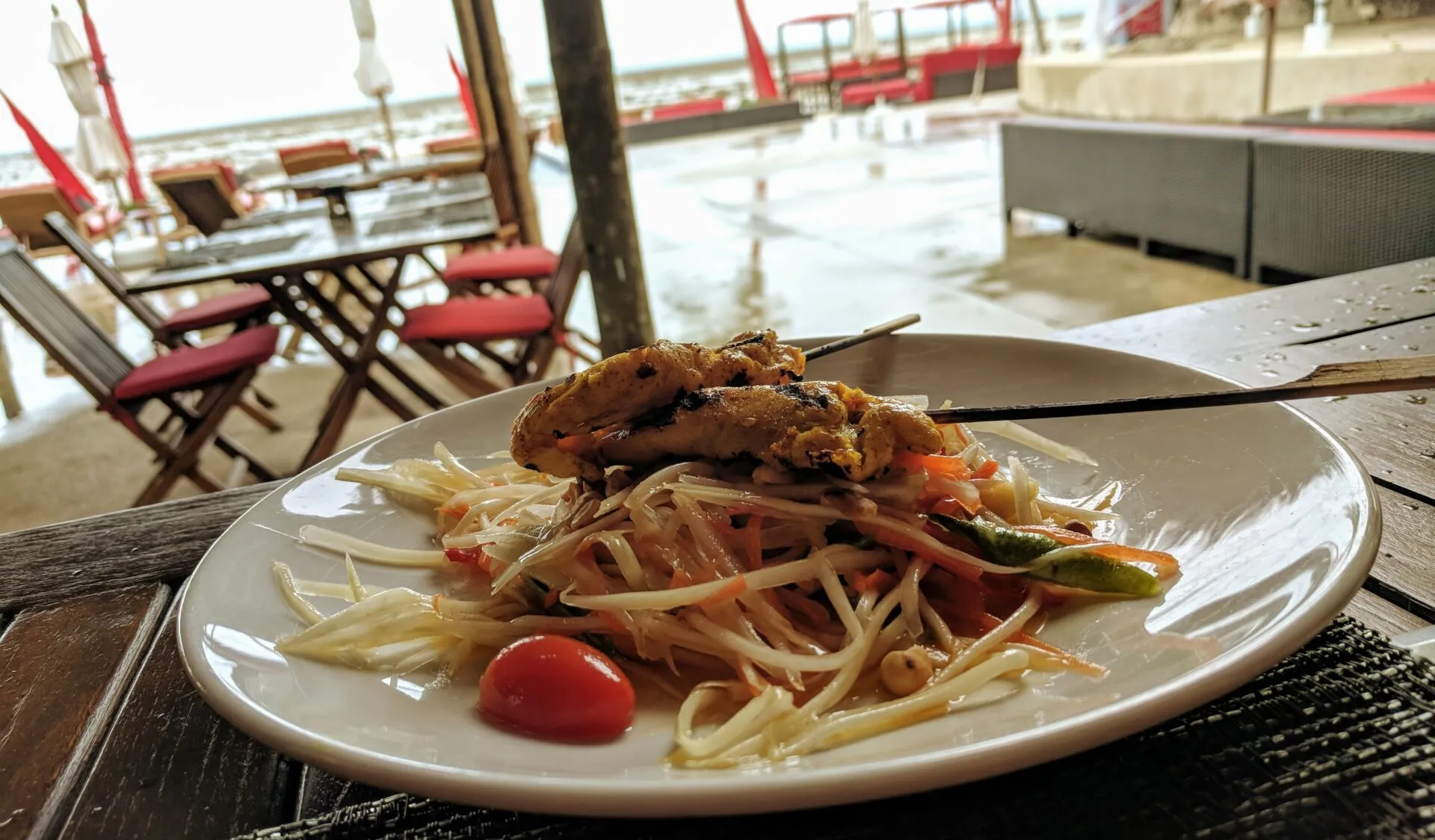 Som Tam, Papayasalat mit Hähnchen auf Koh Samui