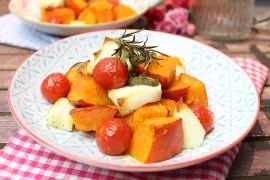 Sommerliche Low-Carb-Kürbispfanne – ein leichtes und fleischloses Happy Carb Gericht