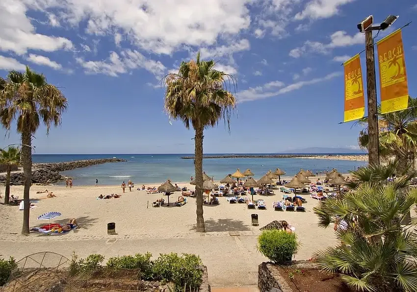 Sonniges Teneriffa im Oktober, das wärmste Reiseziel in Europa für den Herbsturlaub