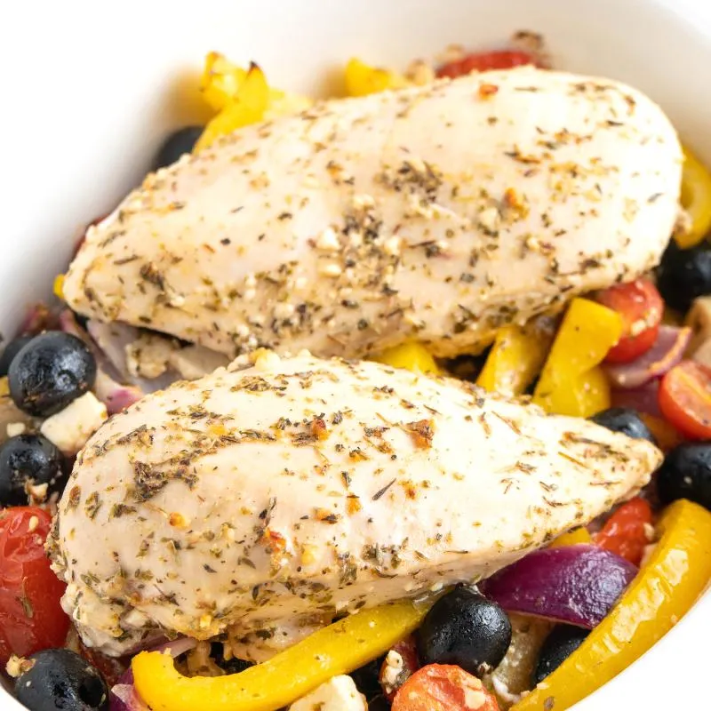 Super einfache Hähnchenbrust aus dem Ofen (griechische Art) zum kohlenhydratarmen Abendessen Mobile Featured Image