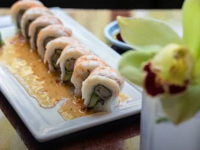 Sweet Chili Shrimp, ein farbenfrohes und geschmackvolles Gericht mit perfekt ausbalancierten Aromen.