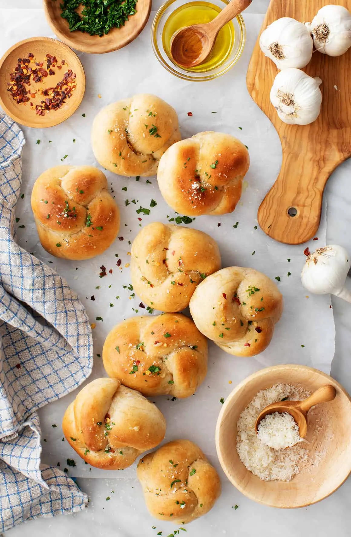 Thanksgiving side dishes - Garlic knots