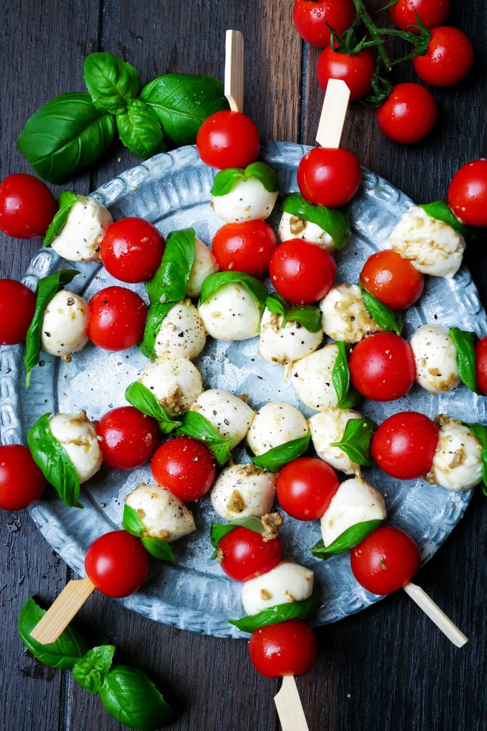 Tomaten-Mozzarella-Spieße