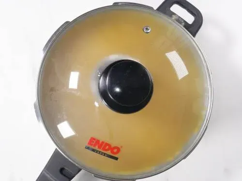 Topf abdecken zum Räuchern