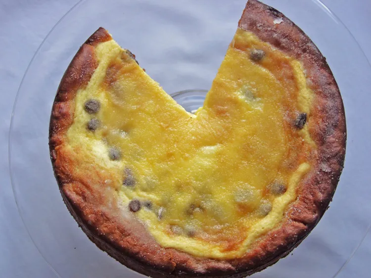 Traditioneller deutscher Käsekuchen "Dresdner Eierschecke"