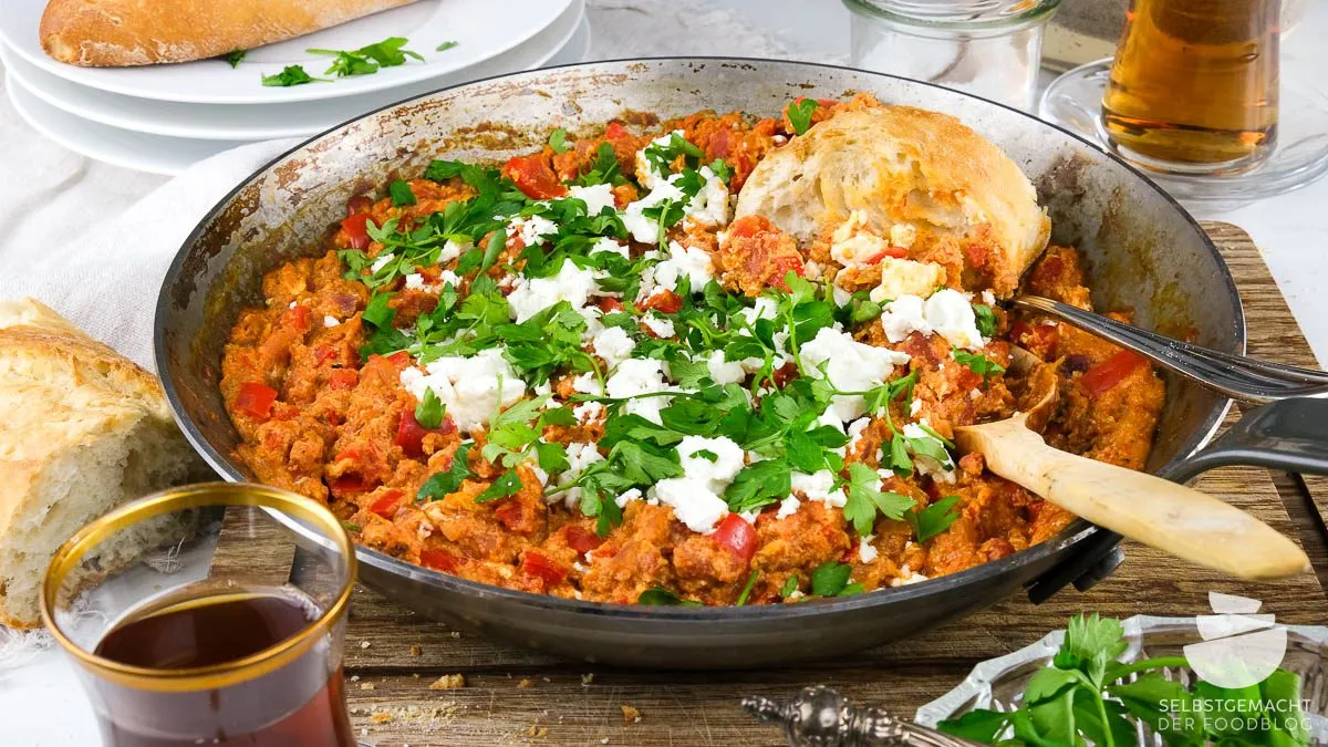 Türkisches Frühstück (Menemen)