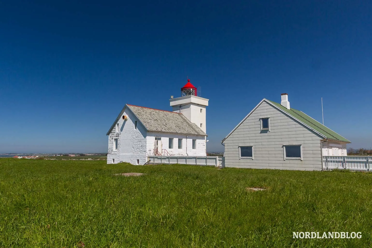 Typischer Leuchtturm in Südnorwegen - ein Highlight unserer empfohlenen Rundreise