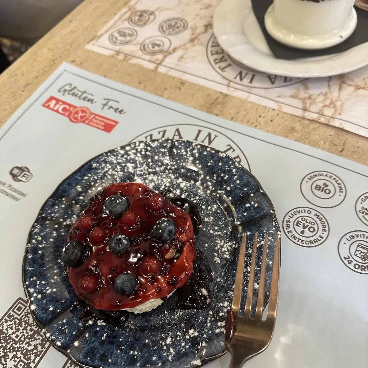 Verlockende glutenfreie Dessertauswahl im Pizza in Trevi für den süßen Abschluss