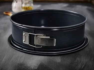 Vielseitige Birkmann Springform aus der Premium Baking Serie für Kuchen und Torten