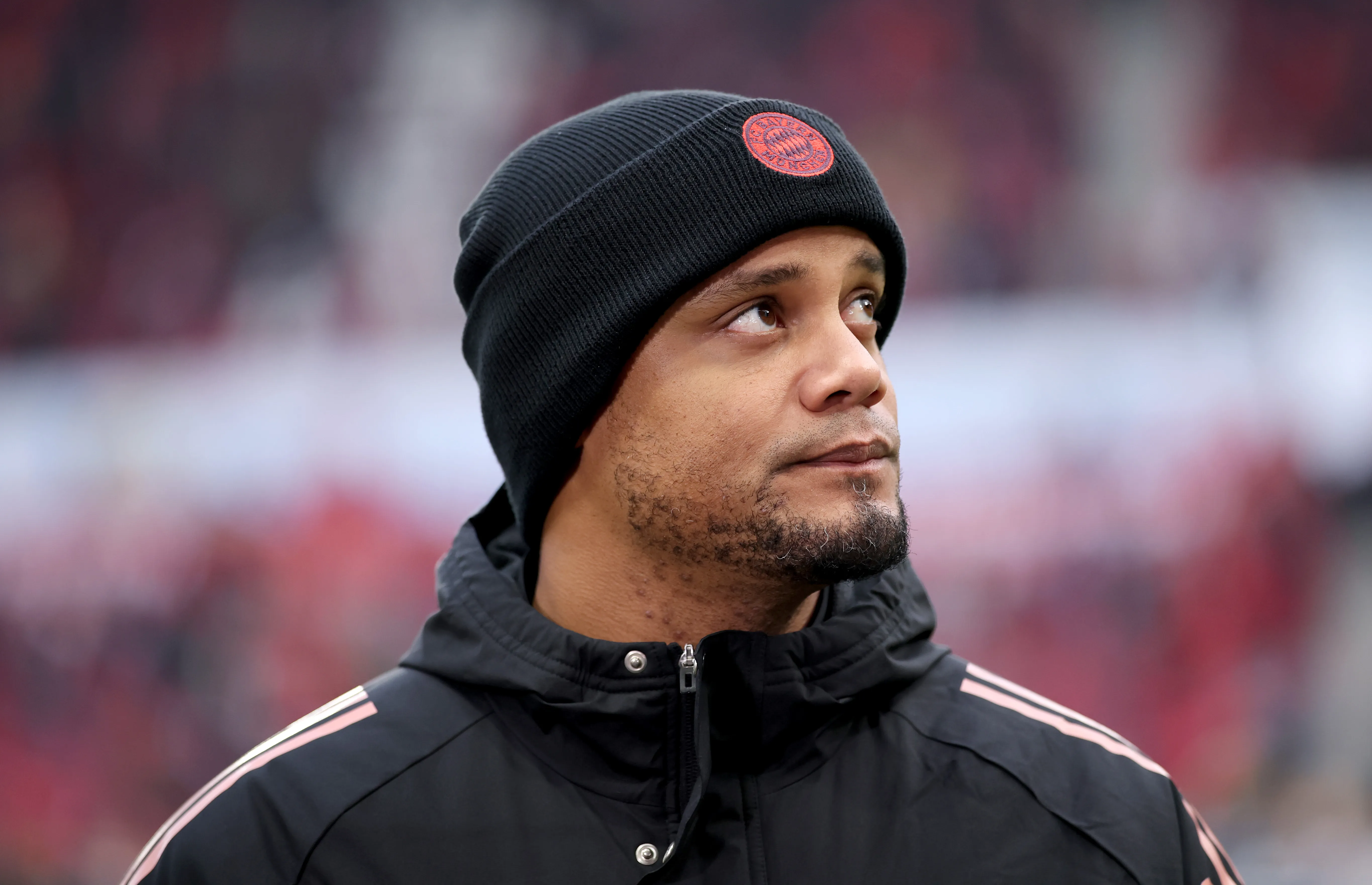 Vincent Kompany, Trainer des FC Bayern, bei einer Niederlage gegen Mainz 05