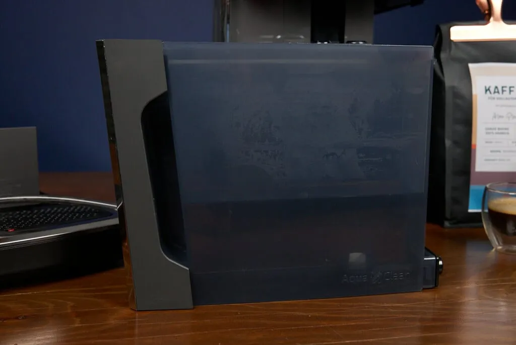 Wassertank als Seitenansicht