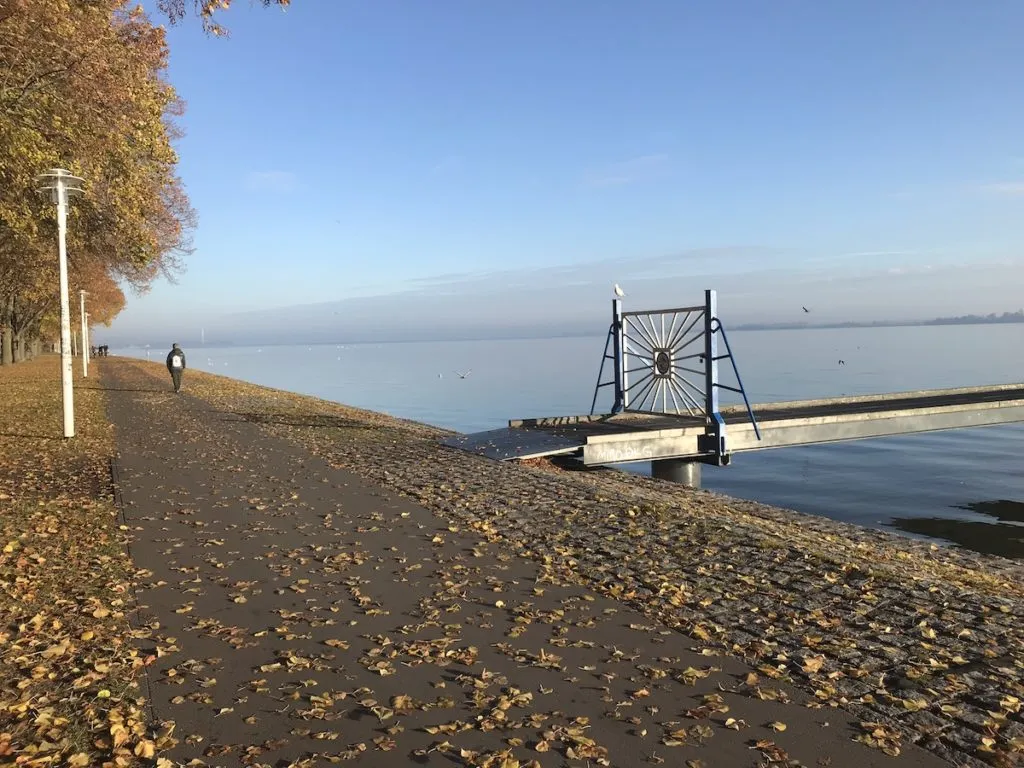 Weg am Wasser Stralsund Norddeutschland Reisen