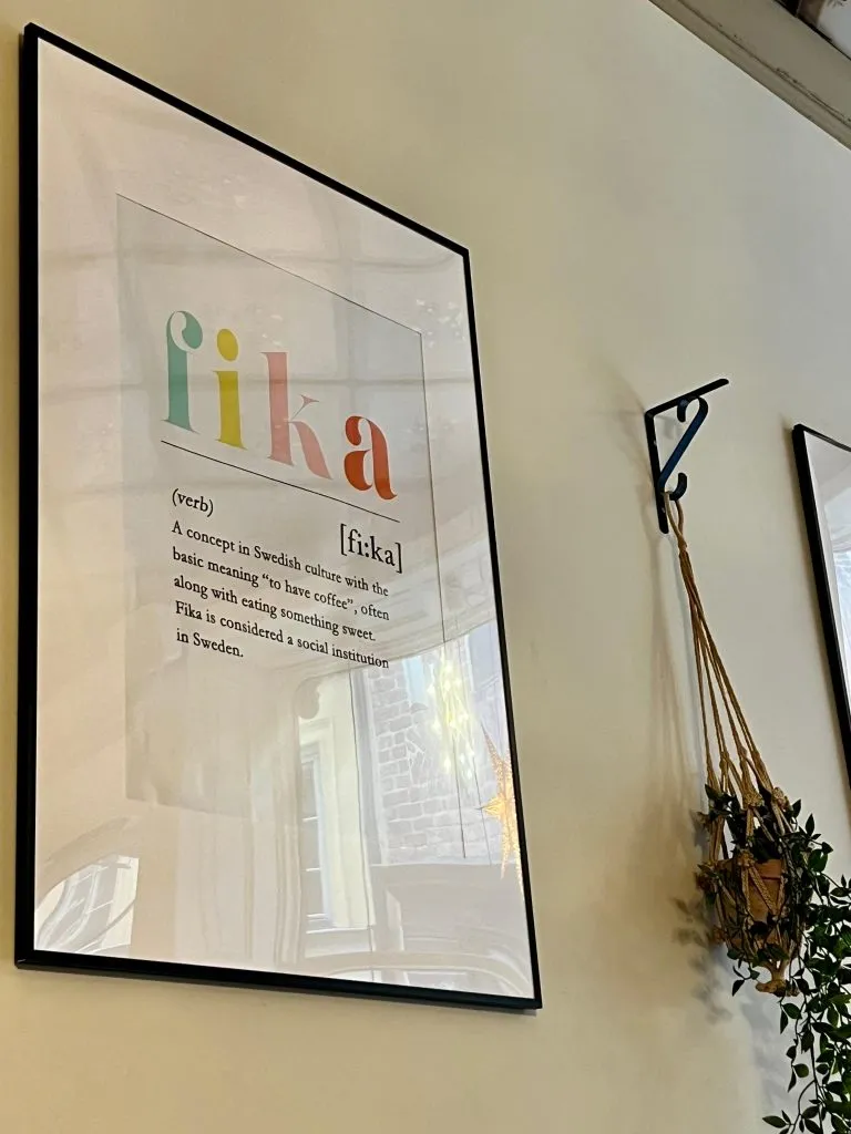 Wichtigkeit von Pausen und Fika bei der intensiven Arbeit an der Reiseplanung mit KI und Excel