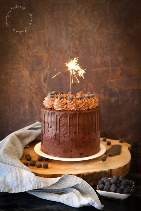 Wir feiern mit Heidelbeer-Nutella-Torte