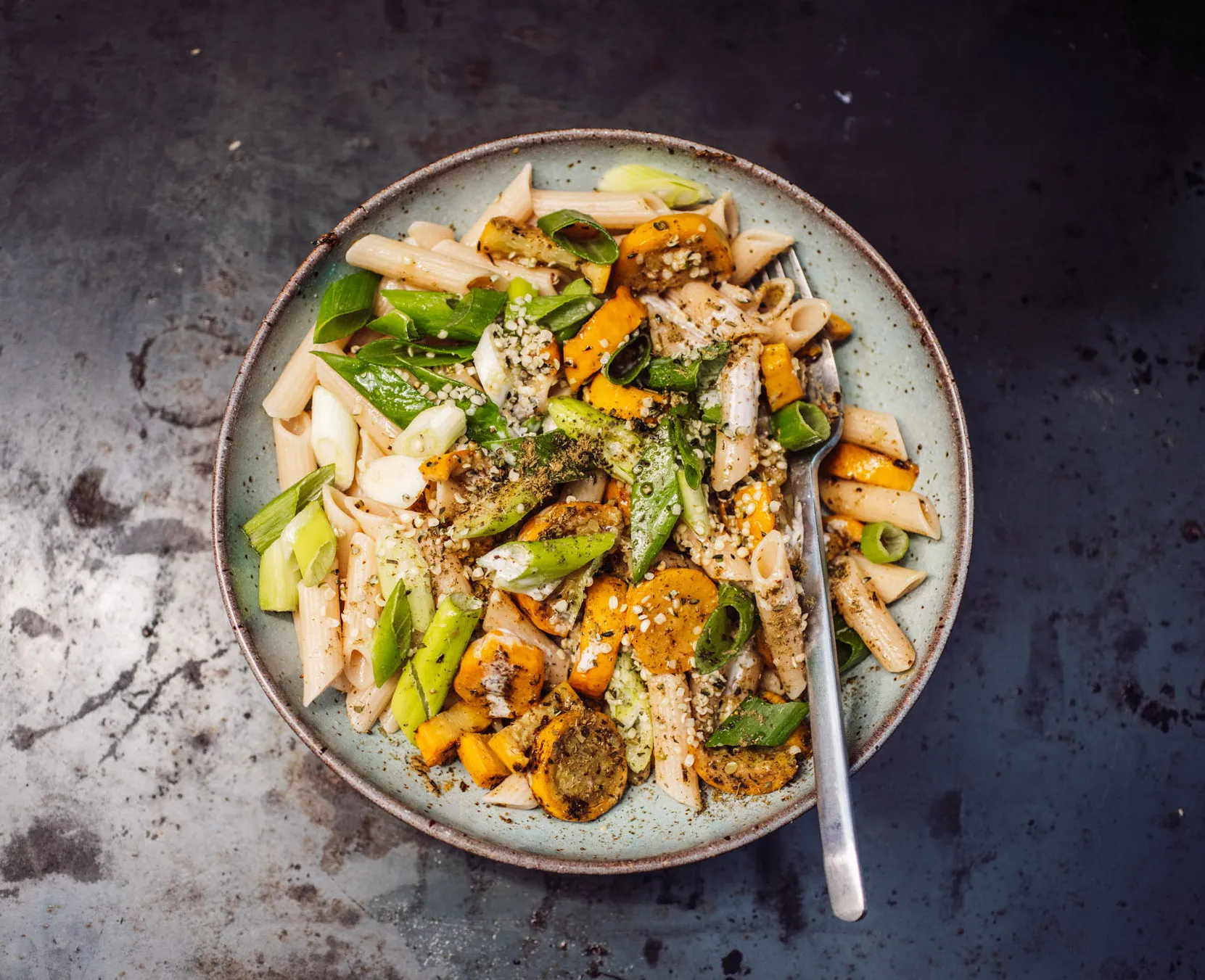 zucchini-nudelgericht-vegan