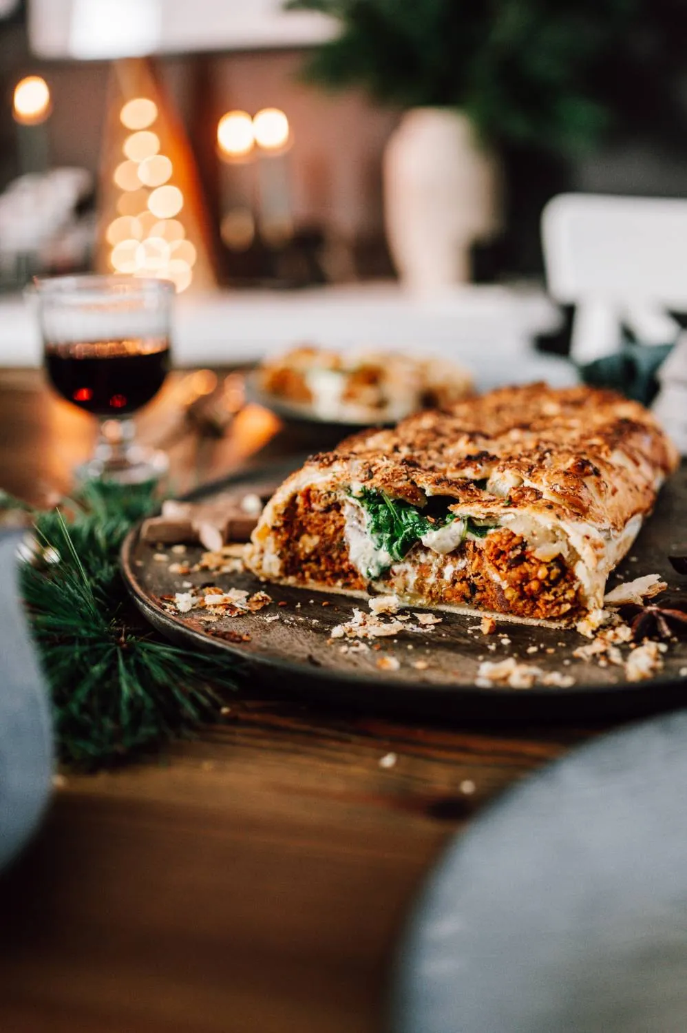 Zutaten für die Füllung des vegetarischen Weihnachtbratens: Linsen, Gemüse, Pilze und Gewürze