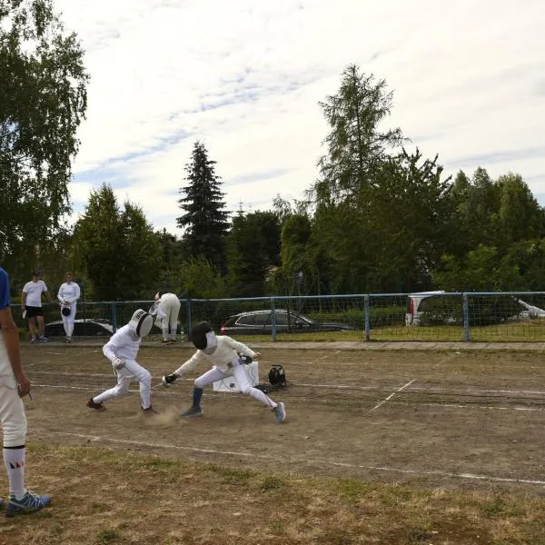 Zwei Fechter im direkten Duell um den Sieg in Freyburg