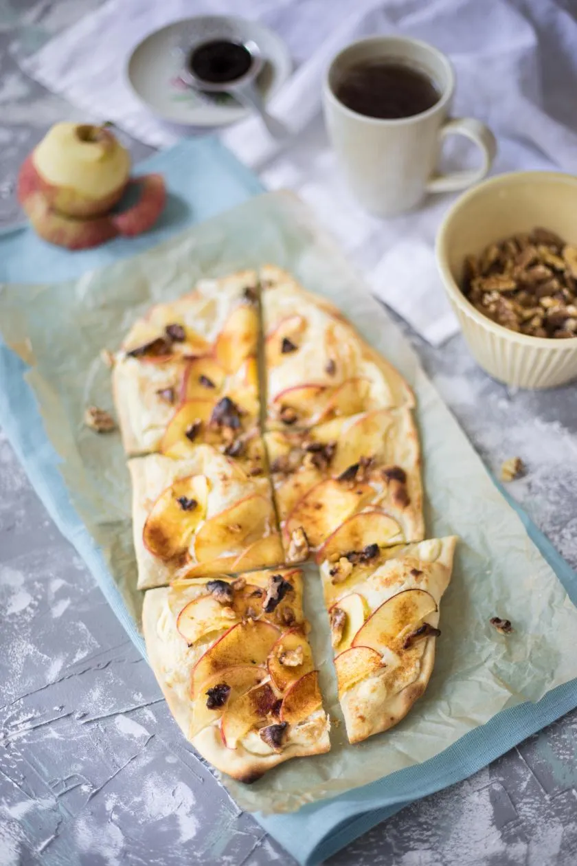 Äpfel, Zimt, Honig und Walnüsse