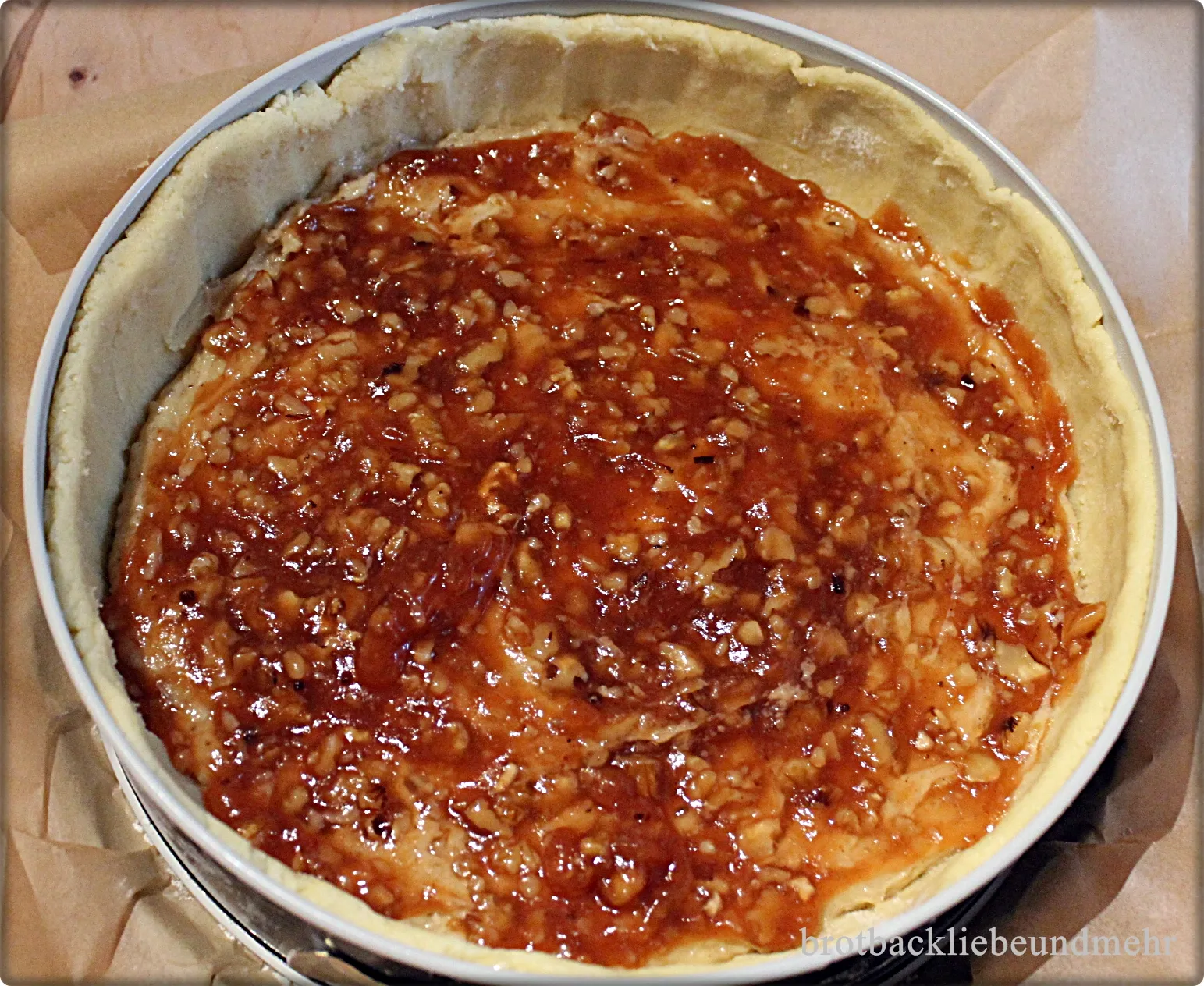 Apfelbutter-Walnuss-Mischung auf dem Walnussteig