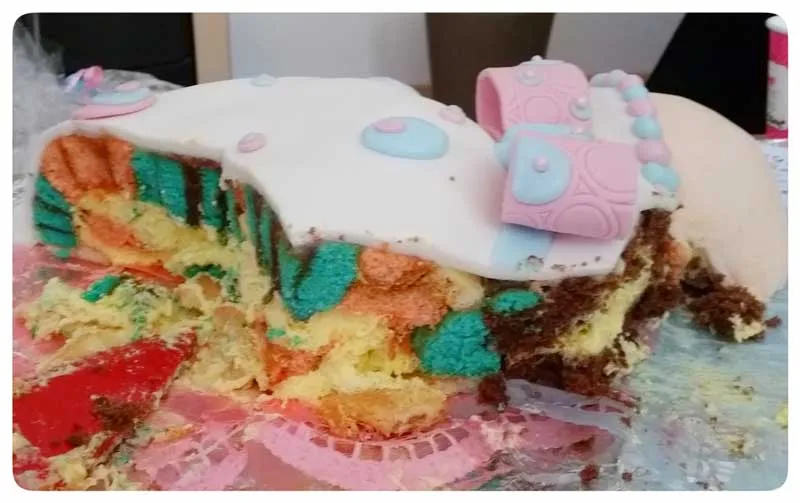 Baby-Belly-Torte Anschnitt