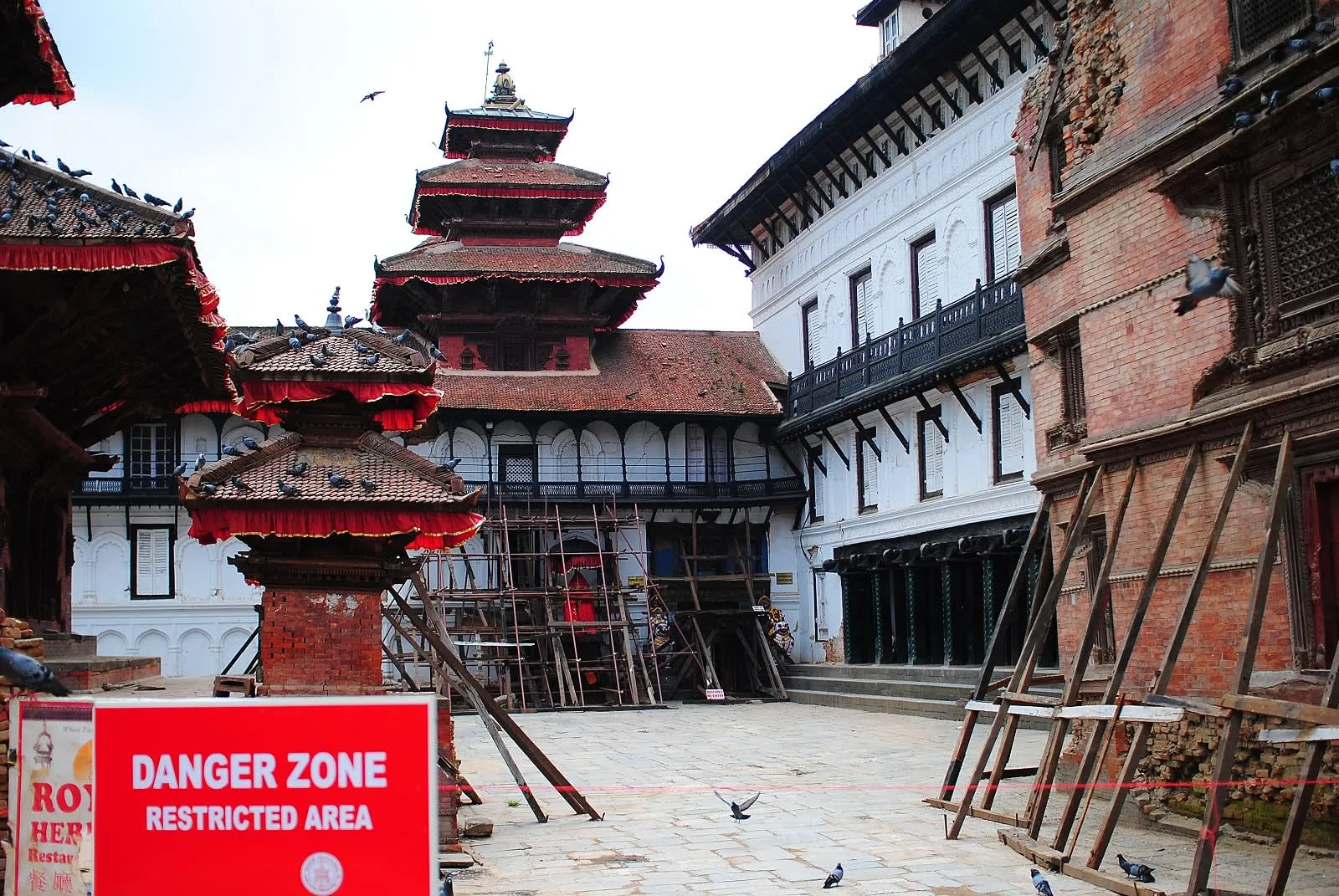 Bauarbeiten am historischen Hanuman-Dhoka-Durbar-Platz in Nepal