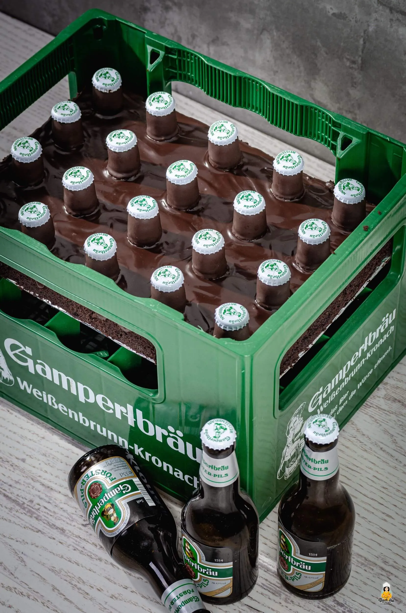 Bierkasten-Torte: Einfache Männertorte für Bierliebhaber