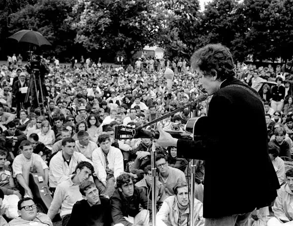 Bob Dylan live beim Newport Folk Festival, Juli 1964