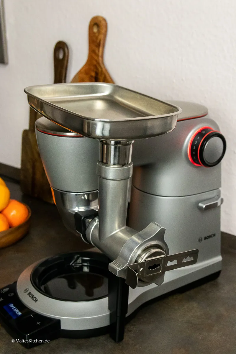 Bosch OptiMUM mit Spritzgebäck-Aufsatz und Fleischwolf