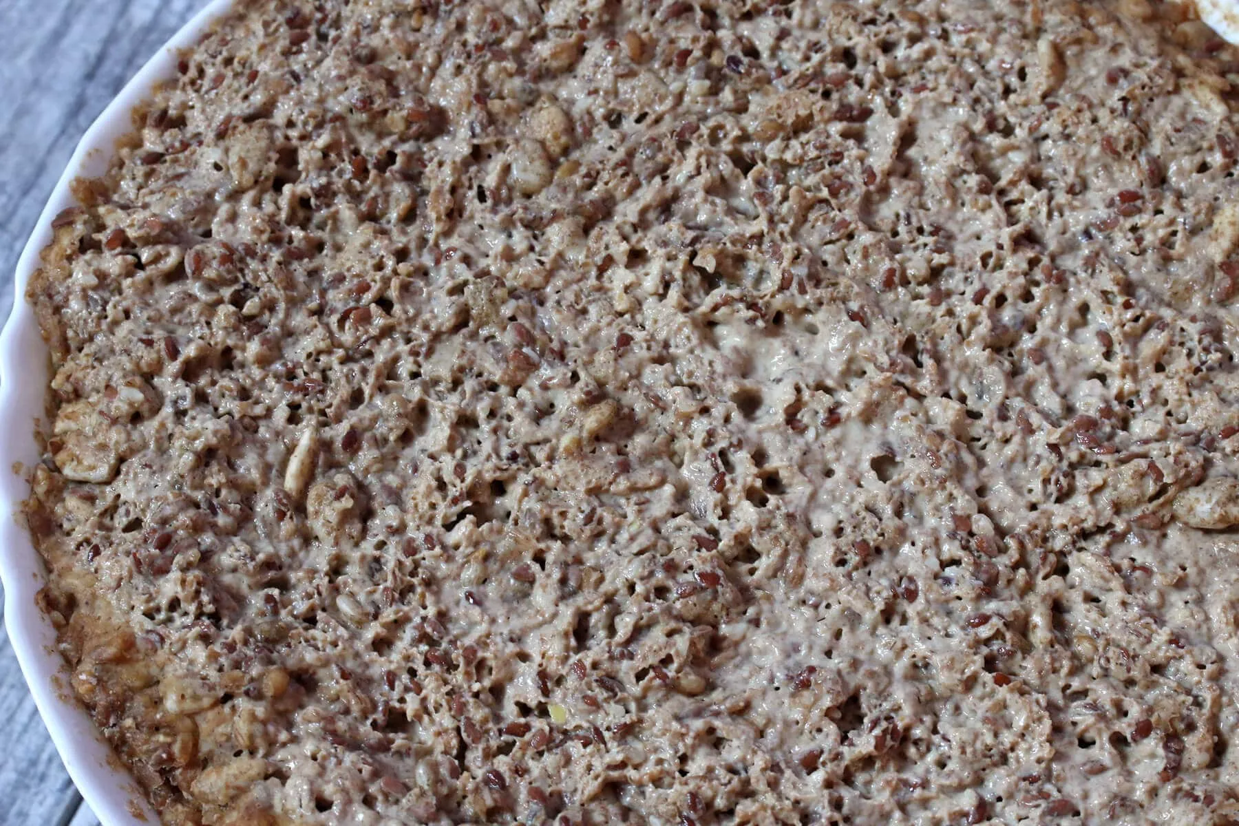 Brotteig in Fermentation, eine wichtige Phase für Geschmack und Textur des Vollkornbrots