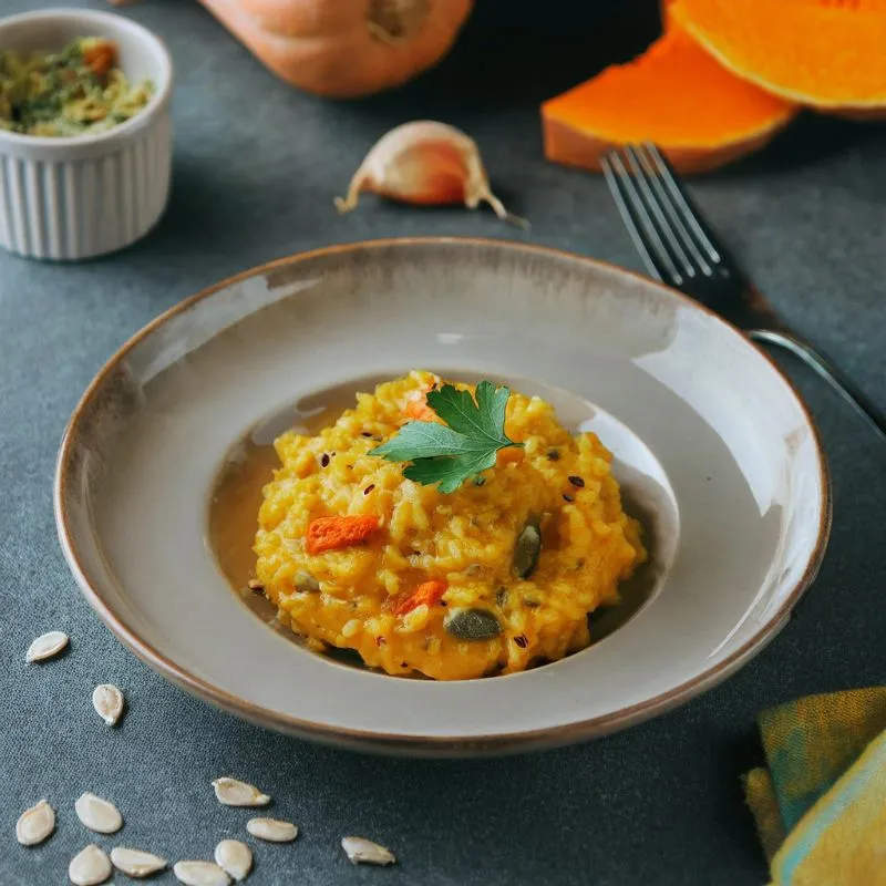 Butternut-Kürbis-Risotto mit Salbei und Parmesan