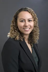 Caridad Estrada als Stipendiatin für Umwelttechnik