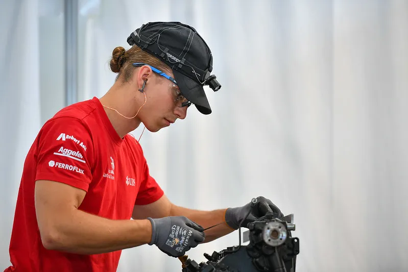 Cedric Lang, Weltmeister der Landmaschinenmechaniker bei den WorldSkills 2024 in Lyon.