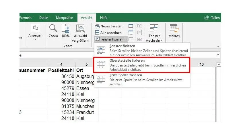 Das Dropdown-Menü "Fenster fixieren" mit der Option "Oberste Zeile fixieren"