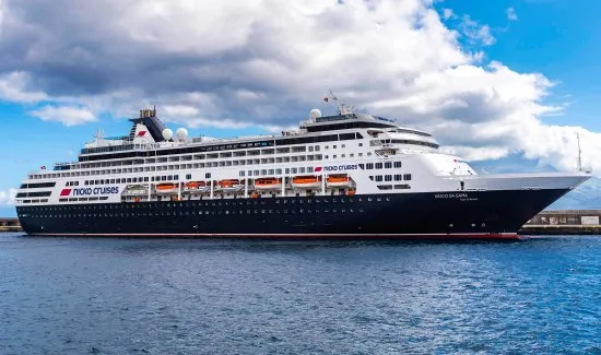 Das Kreuzfahrtschiff VASCO DA GAMA auf offenem Meer