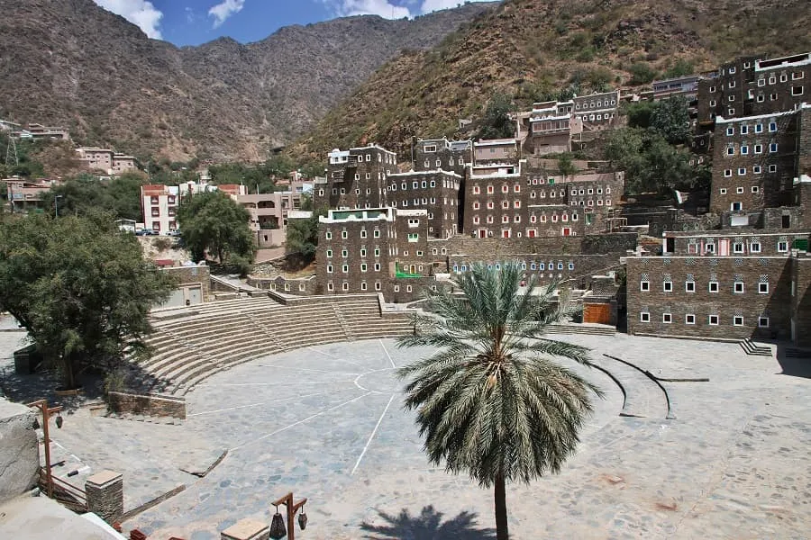 Das malerische UNESCO-Weltkulturerbe Dorf Rijal Almaa, einst ein wichtiger Knotenpunkt für Handelskarawanen zwischen Jemen, Mekka und Medina.