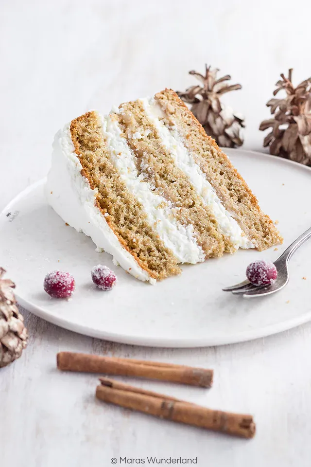 Der perfekt goldbraune, leichte Vollkorn-Biskuitboden für die Weihnachtstorte