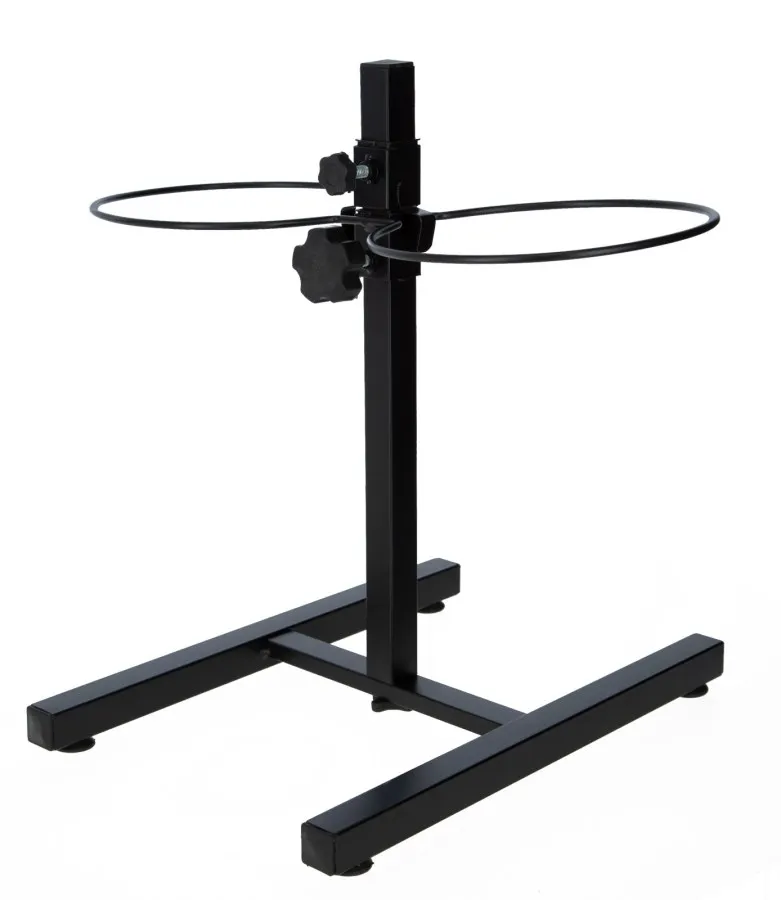 Detailansicht der höhenverstellbaren Napfhalterung einer Futterbar