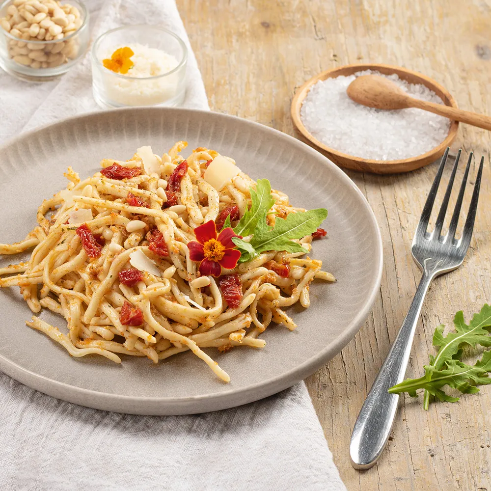 Dinkelähren auf einem Feld, die die biologische Landwirtschaft symbolisieren