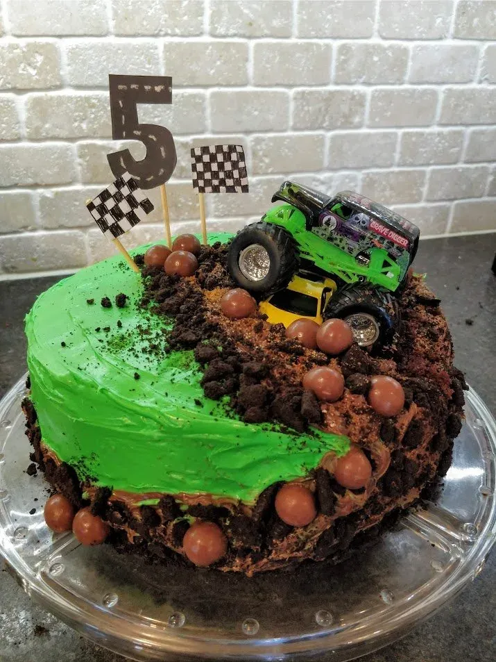 DIY Monstertruck Geburtstagstorte