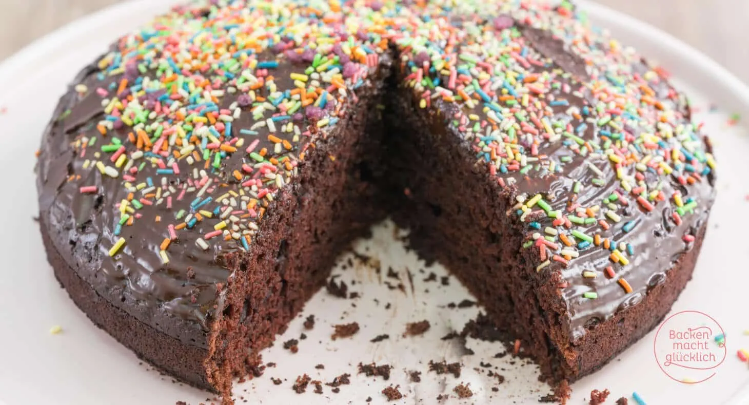 Ein unwiderstehlich saftiger veganer Schokokuchen ohne Ei und Milch, perfekt für Allergiker und Genießer