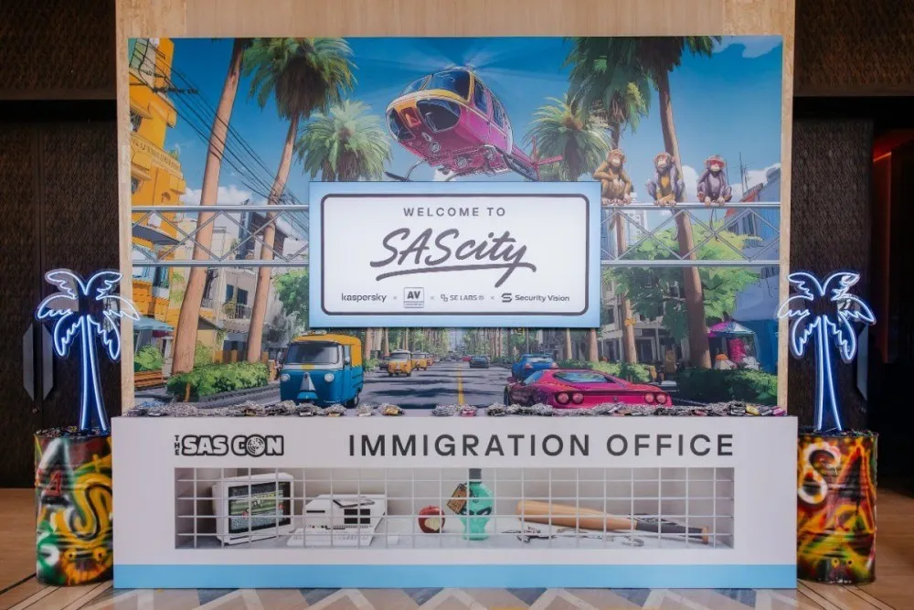 Eröffnungszeremonie mit Badges und Deko beim SAS 2025