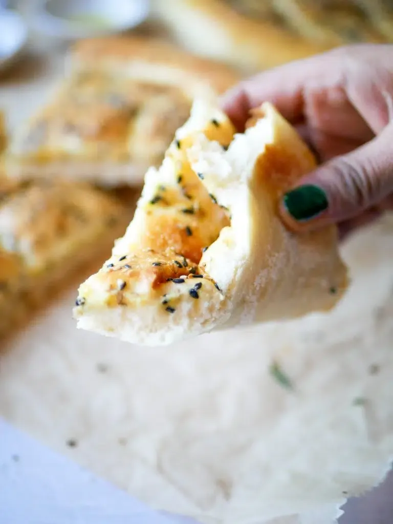 Fladenbrot mit Sesam und Schwarzkümmel