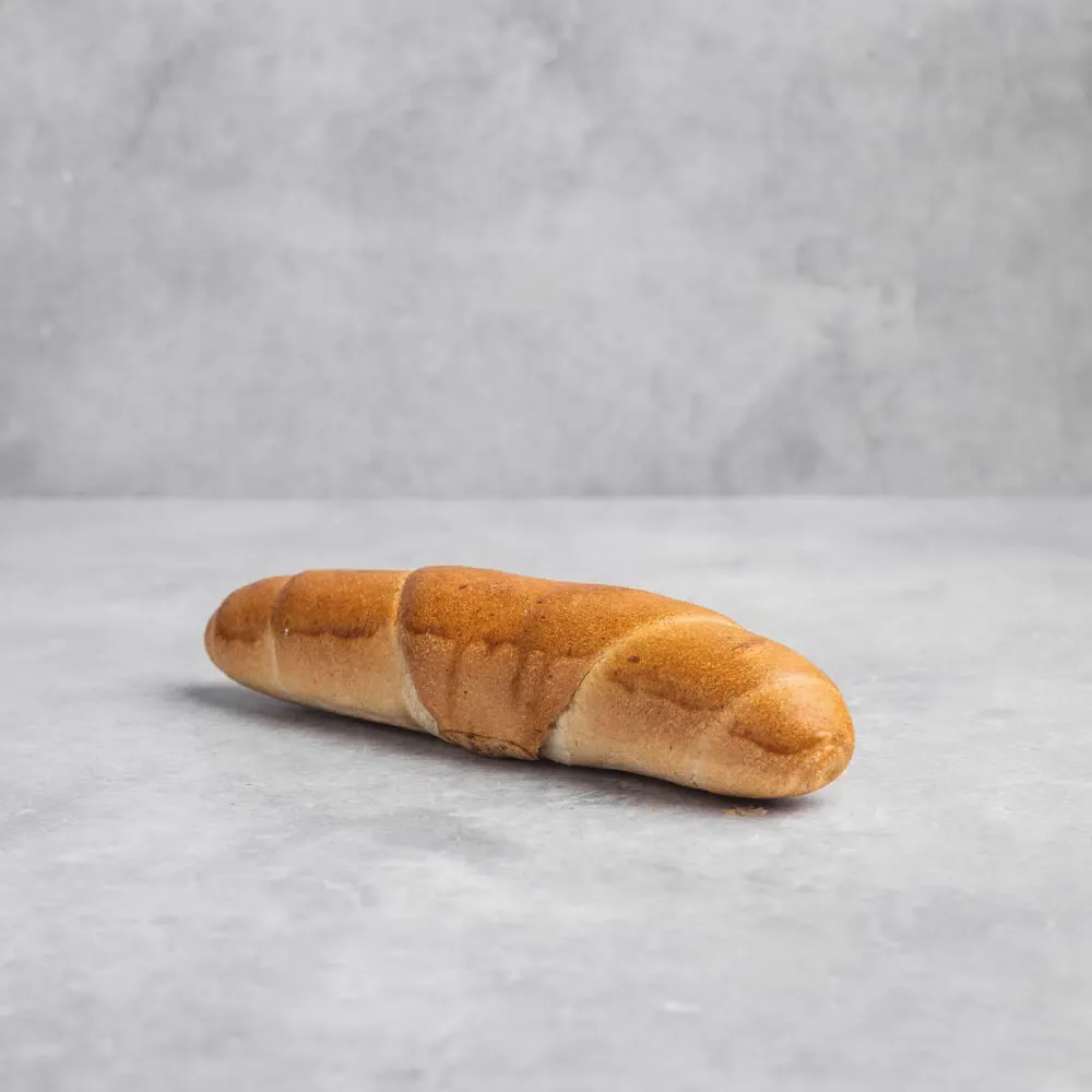 Frisch gebackene Ur-Dinkel Bosna-Brötchen bereit zum Verkauf