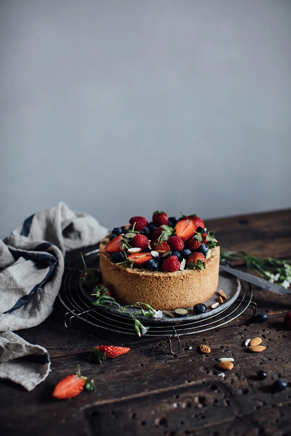 Ganzer veganer Käsekuchen mit Baileys Almande